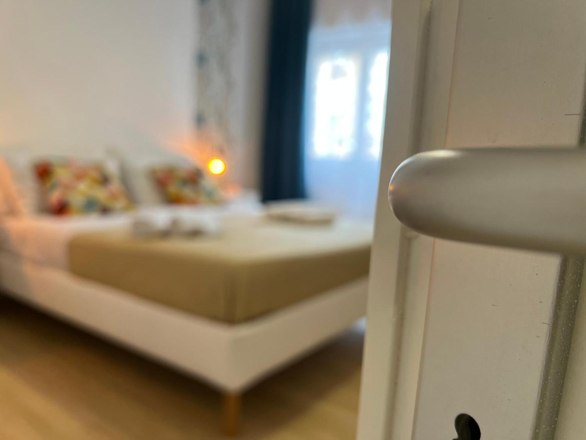 Light Holiday Home Palermo Ngoại thất bức ảnh